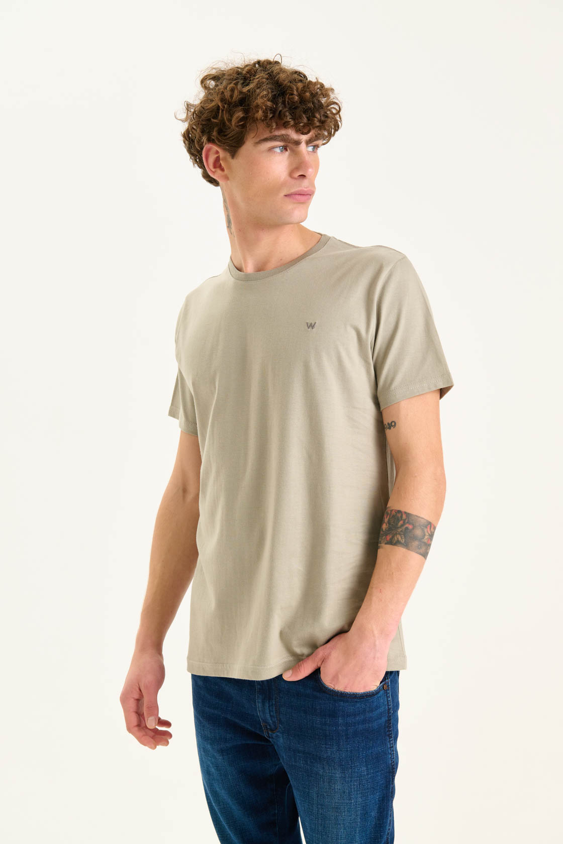 T-shirt Embroidery SS